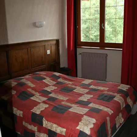 Le Logis Du Pre Braheux Hotel 2*