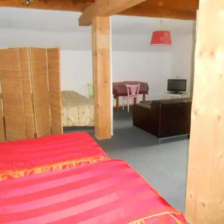 Hotel Le Logis Du Pre Braheux Saint-Nabord