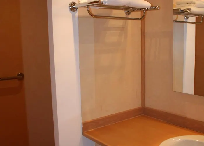 Le Logis Du Pre Braheux 2*