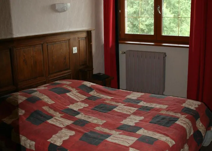 Le Logis Du Pre Braheux Hotel 2*