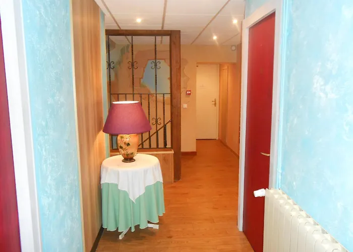 Hotel Le Logis Du Pre Braheux Saint-Nabord