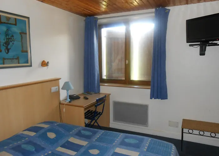 Le Logis Du Pre Braheux Hotel 2*