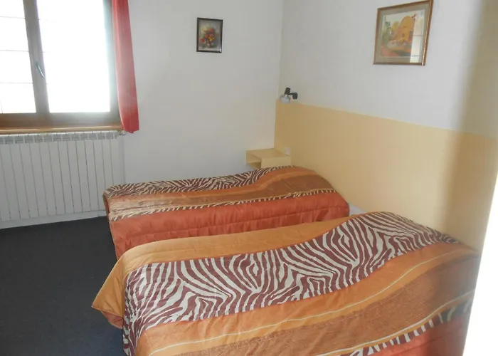 Le Logis Du Pre Braheux Hotel 2*